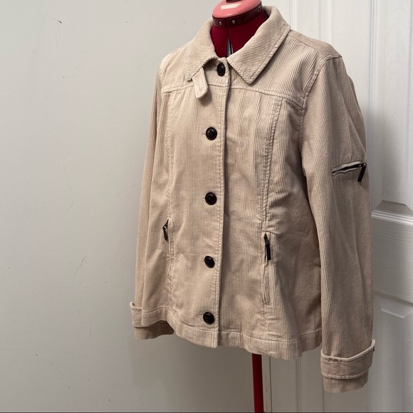 Relativity women khaki corduroy long sleeves buttons closure jacket. Size L.Used - Picture 3 of 15